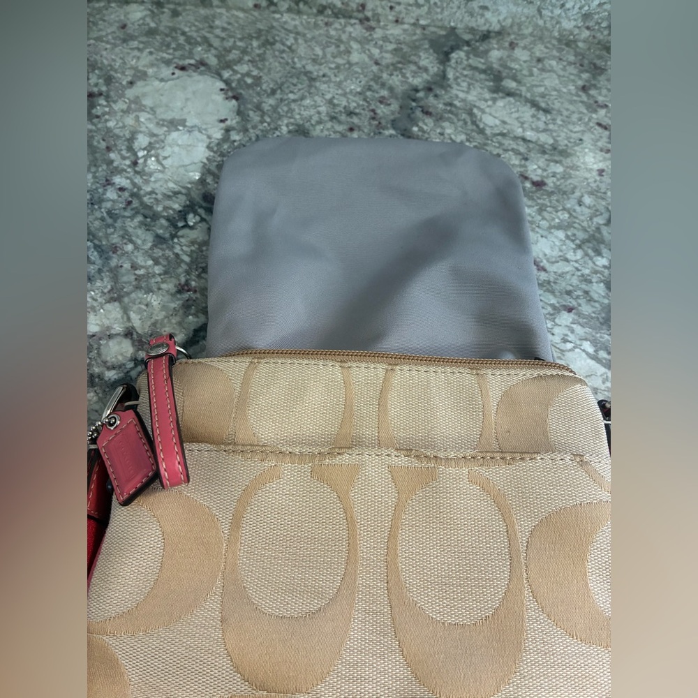 Coach Beige and Pink Crossbody Bag - Picture 11 of 16